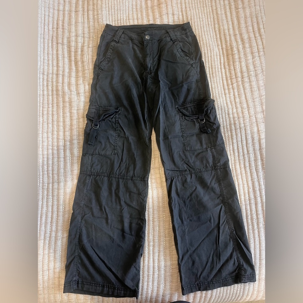 American Eagle Black Cargo Pants